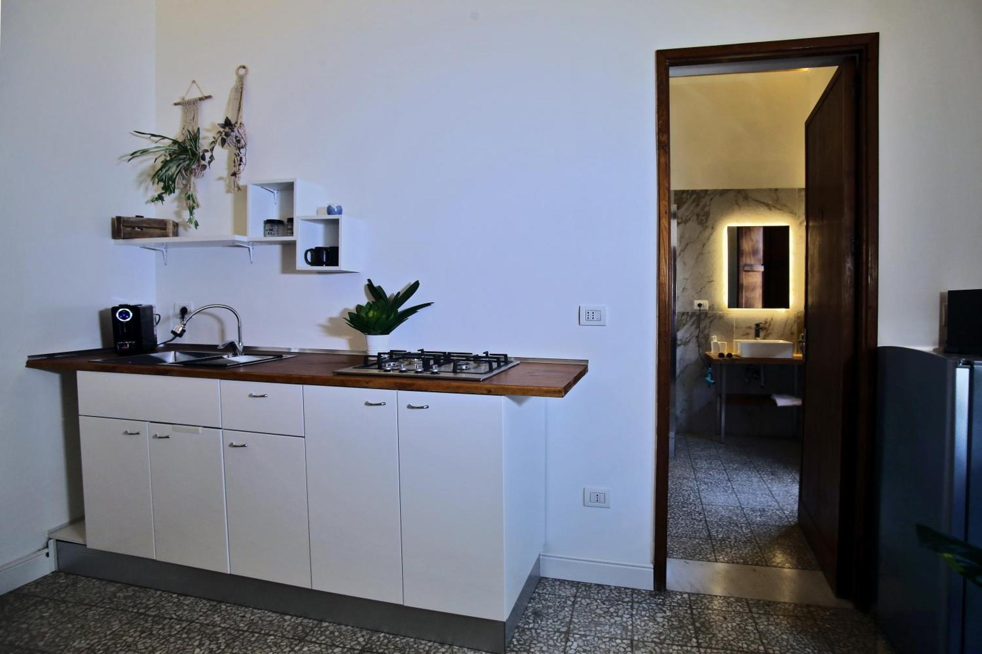 Tiritu Apartments Aeroporto di Catania Fontana Rossa Esterno foto